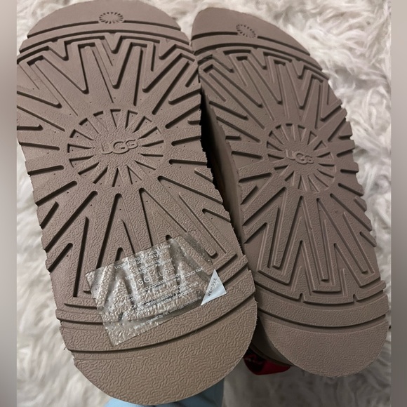 SOLD - Picture 3 of 12